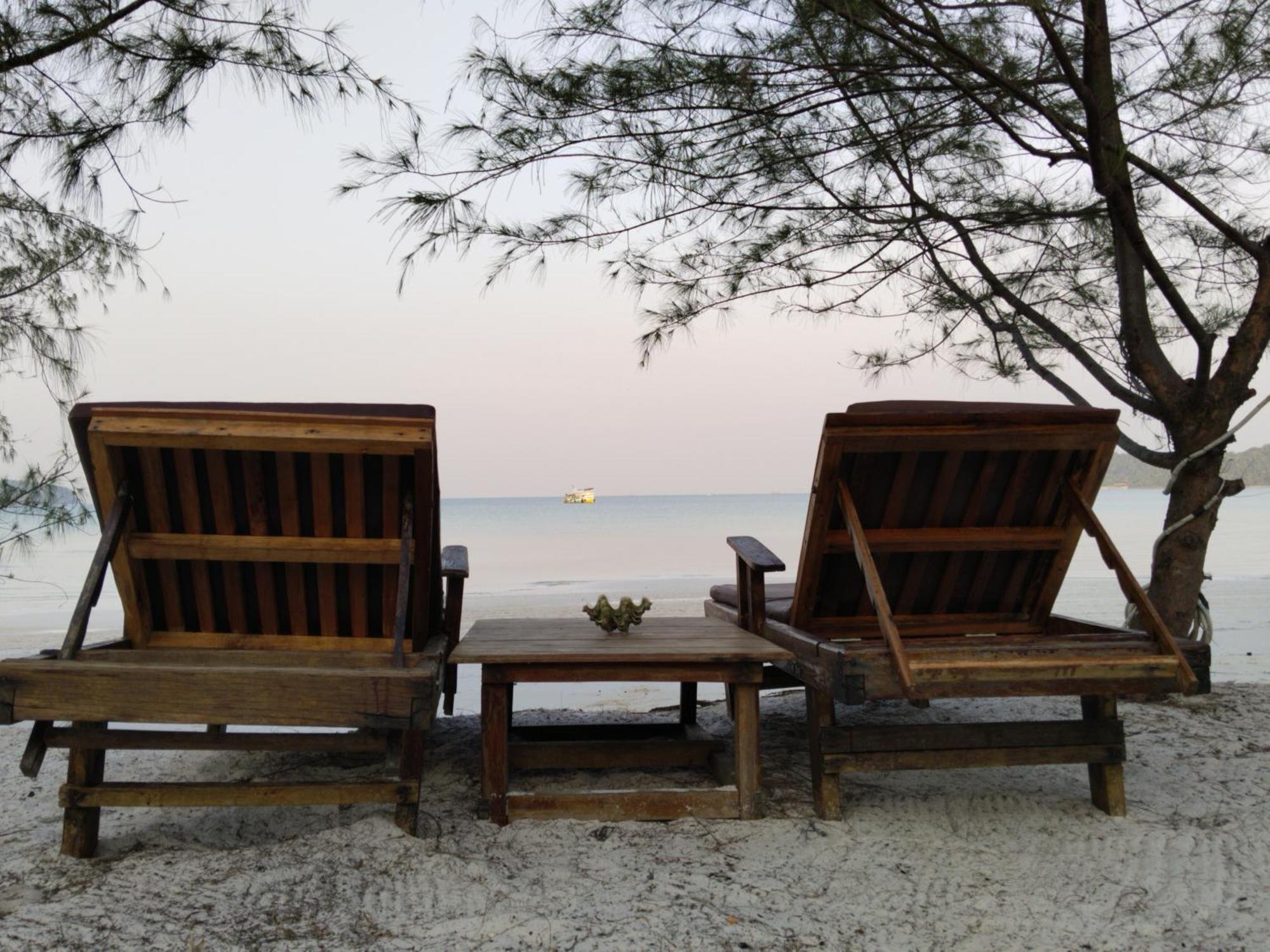 Green Blue Beach Hostel Koh Rong Sanloem Exterior photo